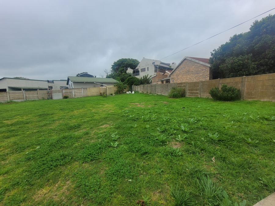 To Let 3 Bedroom Property for Rent in Aston Bay Eastern Cape
